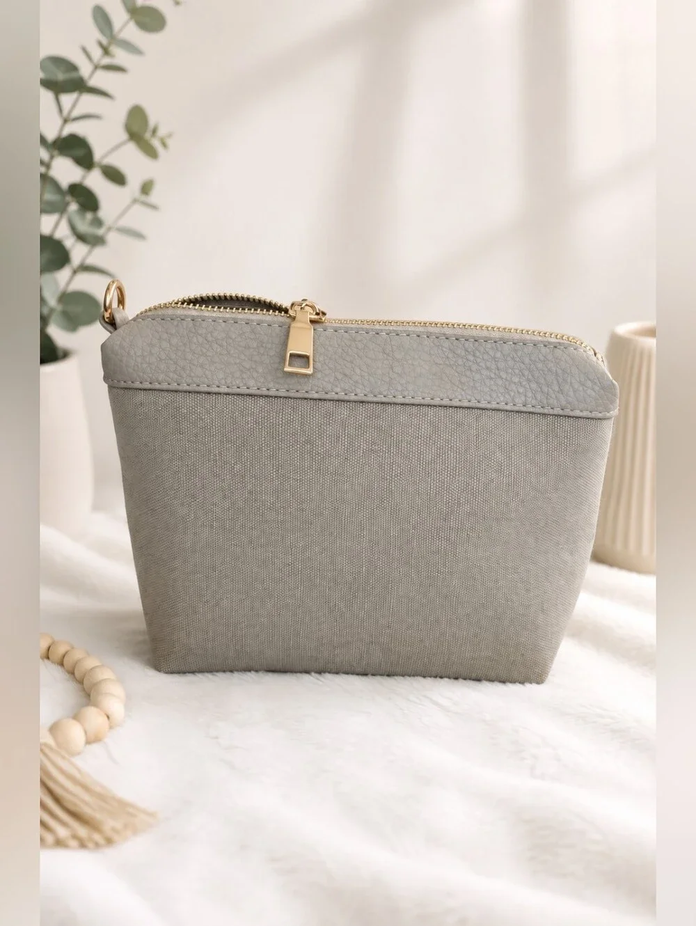 Rachel Zoe Gray Cosmetic Makeup Travel Bag Gold Hardware